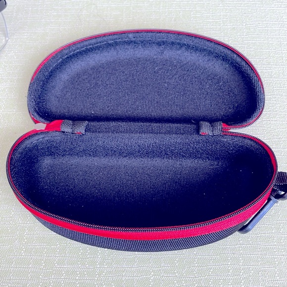 Two Pairs Brand New NoCry Model PH143C Clear Lens Safety Glasses & 1 Case - Picture 8 of 8